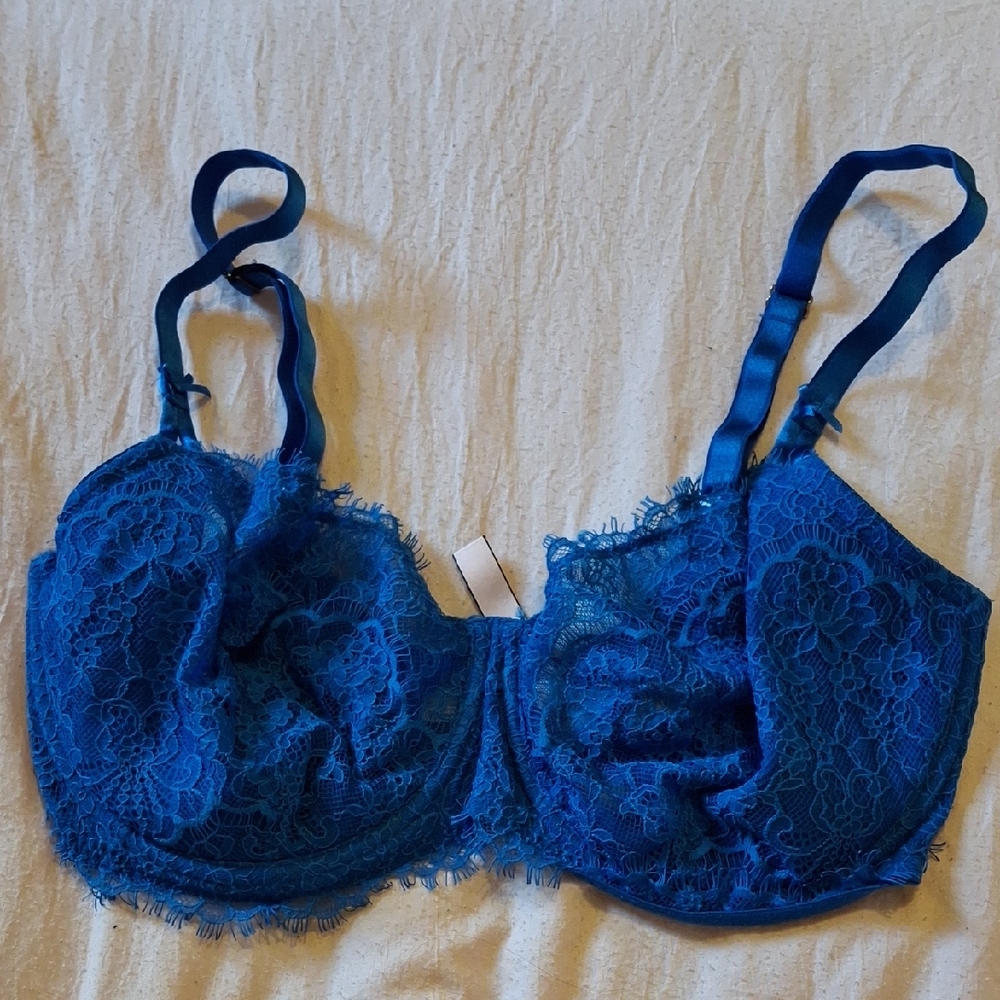 Sapphire Lace Women's Bra